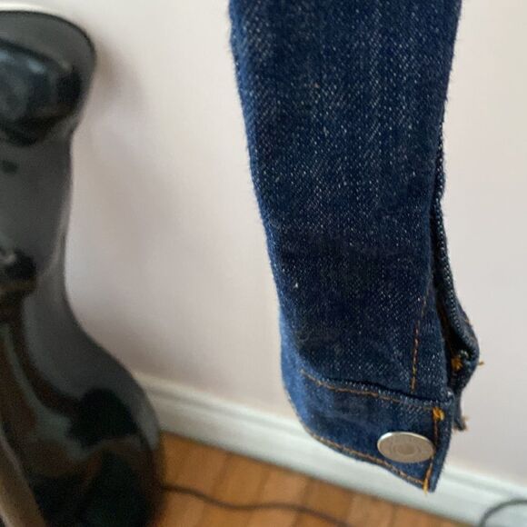 CUSTOMIZED Embroidery 'Stitch-on- denim red tag Levi’s jacket Sz S - Picture 9 of 16